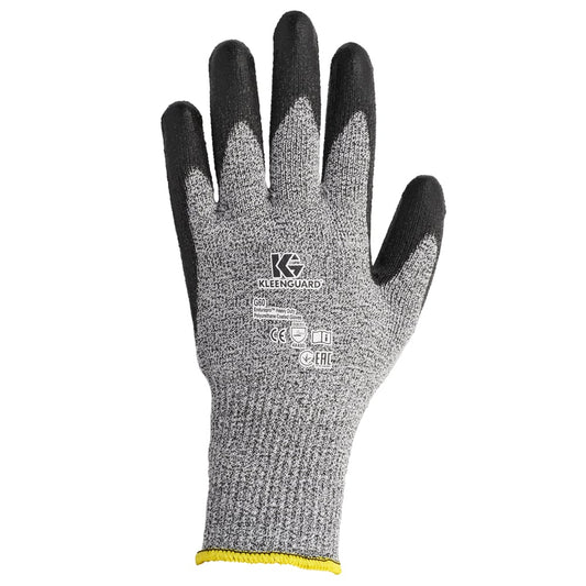 Ein einzelner grauer und schwarzer Kimberly-Clark GmbH KleenGuard® G60 Endurapro™ schnittfester Handschuh Level 5 liegt mit der Handfläche nach unten und Zertifizierungssymbolen auf weißem Hintergrund.