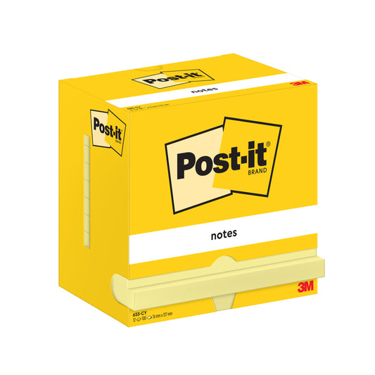 Eine gelbe Schachtel Post-it® Notes der 3M Deutschland GmbH, 76 x 127 mm, 100 Blatt pro Block, 12 Blöcke pro Packung, mit dem Logo auf der Ober- und Vorderseite und einem Stapel Zettel, der teilweise aus der unteren Vorderseite herausgezogen ist.