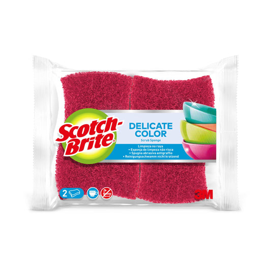 Eine Packung Scotch-Brite® Delicate Color kratzfreie Reinigungsschwämme von 3M Deutschland GmbH, mit 2 Schwämmen pro Packung. Auf der Verpackung sind der Produktname und Bilder von bunten Schalen abgebildet.