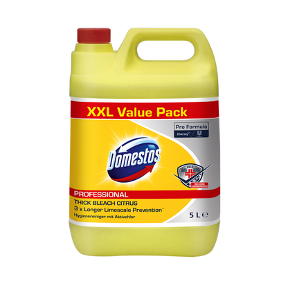 5litrový kanystr z žlutého plastu s nápisem „DOMESTOS Professional 5 L kanystr, hygienický čistič s aktivním chlórem“ od Diversey Deutschland GmbH & Co. OHG, s červeným víčkem a značením produktu na přední straně.