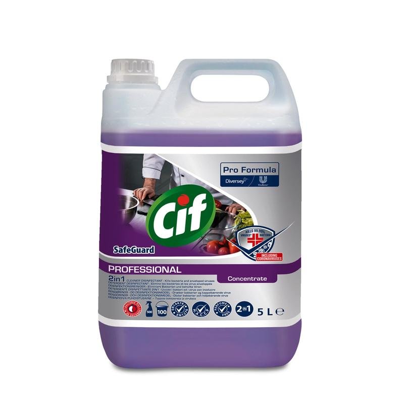 Pětilitrový Cif Professional Safeguard 2in1 dezinfekční čistič od Diversey Deutschland GmbH & Co. OHG s rukojetí a šroubovacím uzávěrem ukazuje na etiketě ochranné známky a obrázky čistých povrchů, čerstvých produktů a ochrany před bakteriemi a viry.