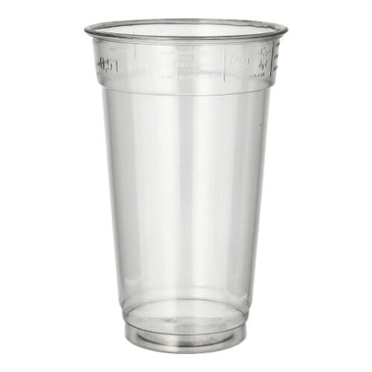 Pohár Starpak 50 "Hurricane" z průhledného PET je prezentován na jednoduchém bílém pozadí. Vysoký To-Go pohár od Starpak má lehce kónické strany a zaoblený horní okraj.