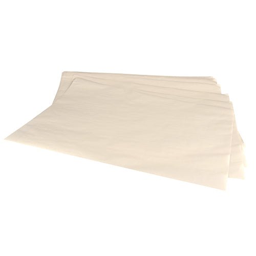 Stoh PAPSTAR lahvového hedvábí 1/4 archu, 50x37,5 cm, bílý (500 listů) balicí papír od PAPSTAR GmbH rozložený na rovné ploše.