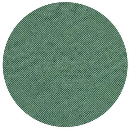 Kulatý, zelený PAPSTAR papírový ubrus s damaškovým vzorem (50 m x 1 m) od PAPSTAR GmbH ukazuje geometrický vzor s diagonálními liniemi a kosočtverci pro jemný 3D efekt – ideální pro slavnostní příležitosti.