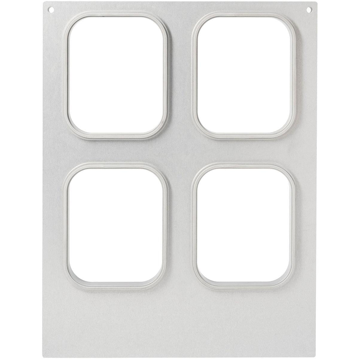 Kazeta pro PP-misky 350-630 ml, 4-dílná od společnosti Duni GmbH je obdélníková kovová miska se čtyřmi zaoblenými prohlubněmi v uspořádání 2x2 a dvěma malými otvory v horních rozích pro praktické uložení.