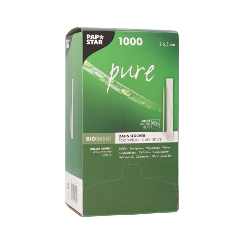 Die grüne PAPSTAR Zahnstocher "pure" Box enthält 1000 runde Holzzahnstocher (6,5 cm), hygienisch verpackt mit mehrsprachiger Produktinformation und einem Zahnstocherbild auf der Verpackung. Marke: PAPSTAR GmbH.