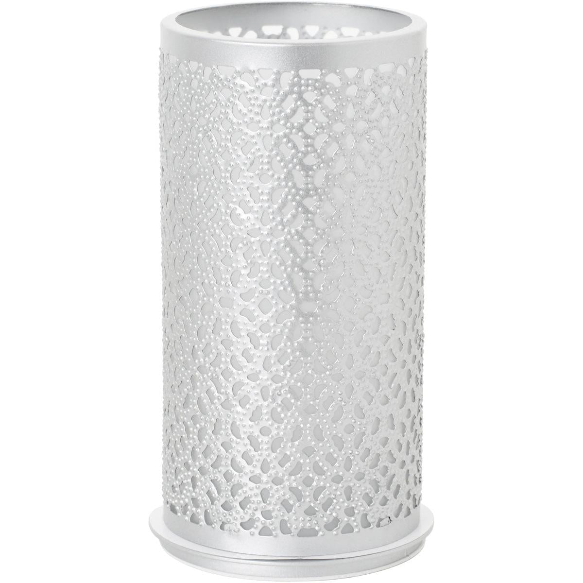 Držák svíček Duni GmbH z kovu (140x75 mm, stříbrný) zaujme elegantním designem a jako samostatný kus je dokonalou dekorací pro každé prostředí.