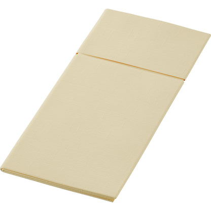 Duniletto 480 x 400 mm od společnosti Duni GmbH je složený, obdélníkový, béžový podložka nebo polštářek s přehybem, který jej rozděluje na dvě části - ideální jako stylový stolní doplněk nebo kapsa na příbory, zde na bílém pozadí.