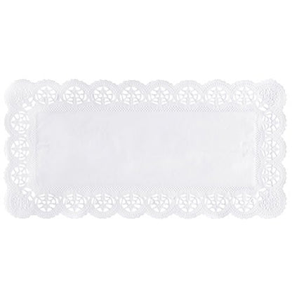 Papiery s krajkovým vzorem o rozměrech 34x17 cm v bílé barvě od společnosti PAPSTAR GmbH mají ozdobný, krajkový okraj, který je ideální pro elegantní dekoraci. Dodávají se v praktickém plastovém sáčku s 250 kusy pro čerstvost a pohodlí.