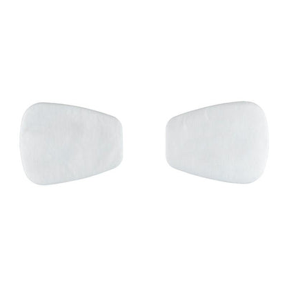 Dva bílé, lichoběžníkové 3M™ částicové filtry 5925, P2 od 3M Deutschland GmbH jsou vedle sebe na jednobarevném bílém pozadí - ideální pro ochranu před prachem. Balení obsahuje 10 párů/balení (1 kus).