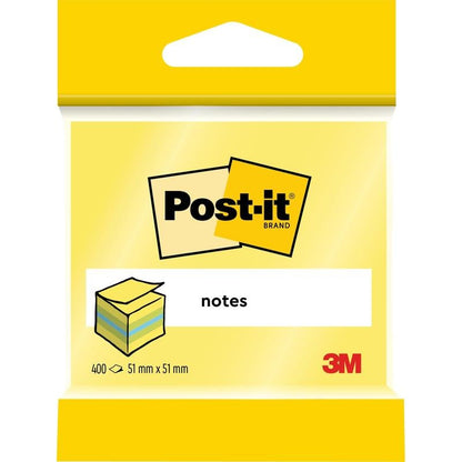 Balení mini kostek Post-it® Notes od 3M Deutschland GmbH, 51 mm x 51 mm, 400 listů na blok, ve žlutém obalu s logem Post-it a obrázkem hromady papírků; na přední straně označeno "400", "51 mm x 51 mm" a "notes".