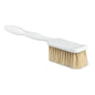 Nölle Profi Brush Brotstreicher má bílou plastovou rukojeť a tuhé, lehké štětiny z tampico vláken, zde na bílém podkladu. Značka: Nölle Profi Brush Buersten- & Pinseltechnik e.K.