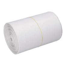 Jedna role EMIL DEISS KG (GmbH + Co.) DEISS 56820 odpadkové pytle (540x580x0,011 mm, bílá) je pevně navinutá a zajištěná žlutou gumičkou na bílém podkladu - ideální pro efektivní likvidaci odpadu.