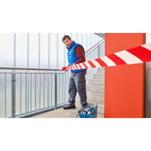 tesa 58137PE Signal – nelepivá výstražná páska, 100 m × 80 mm, červeno-bílá – použití