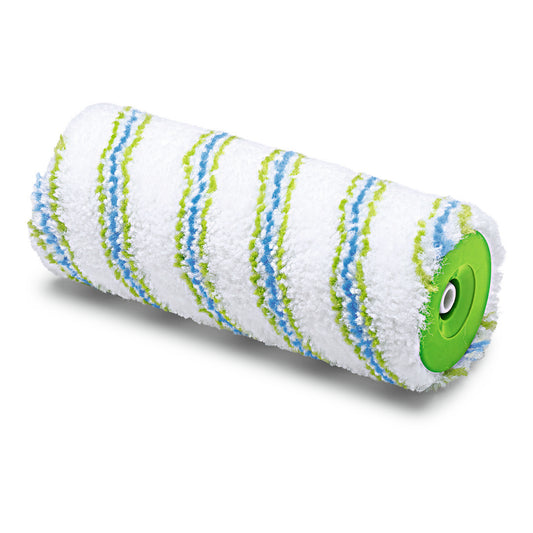 Die Nölle Profi Brush Meisterflor Jumbowalze Ø 55 mm von Nölle Profi Brush Bürsten- & Pinseltechnik e.K. ist ein flauschiger weißer Farbrollerbezug mit blauen und grünen Streifen, ideal für Wandfarben und Profi-Maler. Grüner Kunststoffkern an einem Ende sichtbar.
