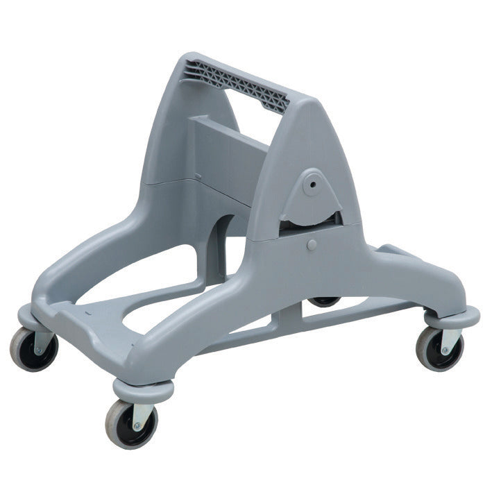 Podvozek systému TASKI DuoMop se dvěma kbelíky od společnosti Diversey Deutschland GmbH & Co. OHG je šedý plastový podvozek se čtyřmi otočnými kolečky a vysokým centrálním úchytem, ideální pro ruční použití s velkými nádobami nebo při úklidových úkolech na podlaze.