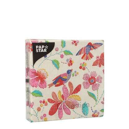 20 ks balení PAPSTAR 3-vrstvých ubrousků (25 x 25 cm, 1/4 skládání) společnosti PAPSTAR GmbH s barevným květinovým a ptačím vzorem na bílé – ideální pro stylovou stolní dekoraci.