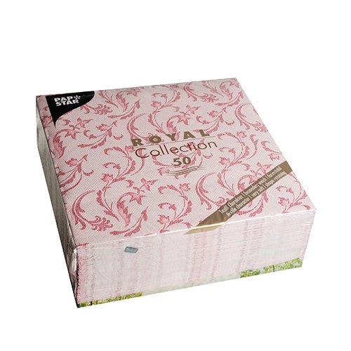 Balíček s 50 PAPSTAR ubrousků "ROYAL Collection" 1/4-sklad, 40x40 cm, v bordó od PAPSTAR GmbH. Čtvercový obal zvýrazňuje elegantní design ubrousků uvnitř.