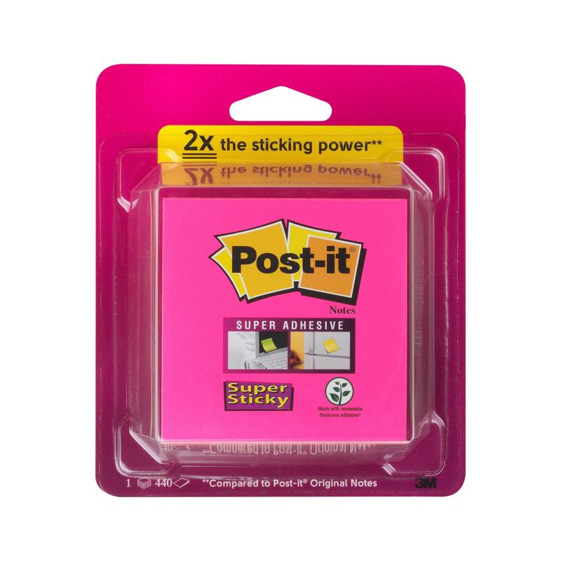 Balení barevných kostek Post-it® Super Sticky od 3M, 440 listů (76 x 76 mm), s "2x silnější přilnavostí", zobrazuje tři příkladové obrázky a recyklační symbol. Vyrobeno 3M Deutschland GmbH z papíru certifikovaného 100% PEFC.