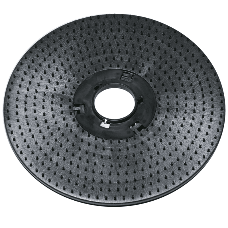Držák podlahových podložek Diversey Deutschland GmbH & Co. OHG (43 cm) pro swingo 3500 je kulatý, černý plastový držák podlahových podložek se strukturovaným povrchem, krátkými štětinami a centrálním otvorem pro upevnění čisticích a lešticích podložek. Balení obsahuje 1 kus.