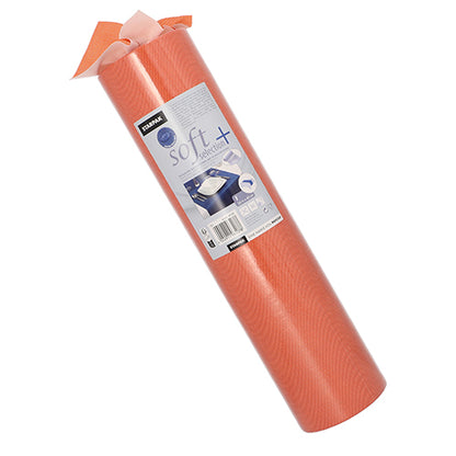 Rolka Starpak běhounu na stůl, podobná látce, netkaná textilie „Soft Selection Plus“ (24 m x 40 cm), stojí vzpřímeně s kouskem nahoře lehce odvinutým – ideální pro zvláštní příležitosti. Etiketa produktu ukazuje značku Starpak a detaily.