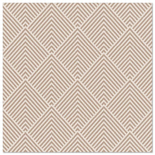 Ein quadratischer Flächenteppich mit einem sich wiederholenden geometrischen Rautenmuster in Beige und Creme, inspiriert von der strukturierten Optik der PAPSTAR 50 Servietten "ROYAL Collection" 1/4-Falz 40 x 40 cm braun von PAPSTAR GmbH.