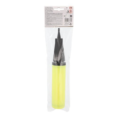 Čerpadlo PAPSTAR pro fóliové balónky od PAPSTAR GmbH je žlutá ruční pumpička (28x4,5 cm), která je ideální jako party doplněk. Je vybavena černou tryskou a zabalena v průhledném sáčku s etiketou na vrchu, která obsahuje informace o produktu a bezpečnostní pokyny.