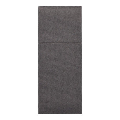 Starpak 100 kapsy na příbory, Airlaid 40×48 cm se záhybem na příbory, jsou tmavě šedá, obdélníková, strukturovaná podložka, která je rozdělena horizontální linií a plochá na bílém pozadí – ideální pro moderní stolní dekoraci.