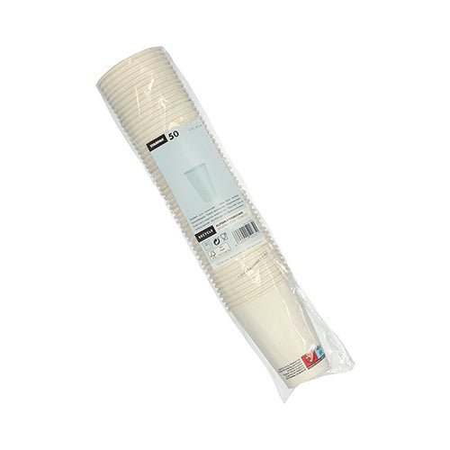 Balení s 50 bílými Starpak automatovými kelímky "To Go" (0,18 l, Ø 7 cm, 9,2 cm) je zobrazeno v průhledné plastové fólii s přiloženou etiketou produktu. Balení je zobrazeno na jednoduchém bílém pozadí.