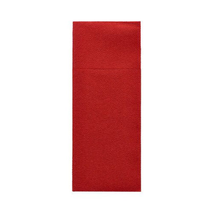 Zobrazená je obálka Starpak 100 kapes na příbory Airlaid (40 x 33 cm, s přehybem na příbory) v jednoduché červené, obdélníkové formě na bílém pozadí. Klopa není viditelná.