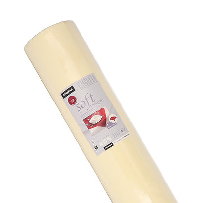 Starpak ubrus „Soft Selection“ je krémový, látce podobný vliesový ubrus (40 m x 1,18 m), zobrazený srolovaný s etiketou s motivy ložního prádla na bílém pozadí.
