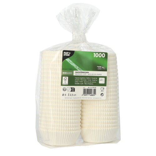 PAPSTAR 1000 kulatých pečicích košíčků od PAPSTAR GmbH jsou vysoce kvalitní, vroubkované papírové pečicí košíčky v průhledném sáčku. Zelená etiketa ukazuje symboly pro kompostovatelnost a potravinovou bezpečnost - ideální pro všechny potřeby pečení.