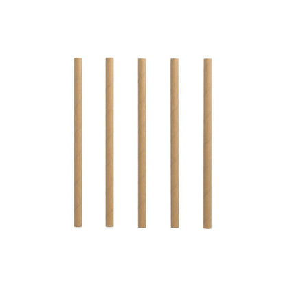 Pět hnědých PAPSTAR 500 koktejlových brček (papír, Ø 7 mm, 15 cm) od PAPSTAR GmbH stojí vzpřímeně v řadě na jednoduchém bílém pozadí.