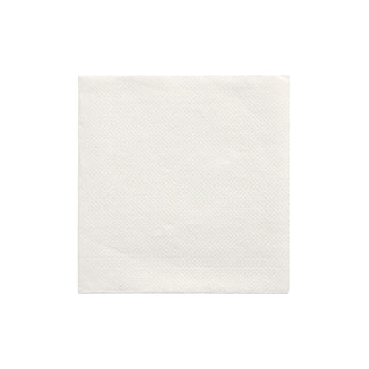 Jedna PAPSTAR ubrousek 1/4-skládání (24x24 cm, bílá, "DAILY Collection", 20 kusů) od PAPSTAR GmbH je uprostřed na bílém podkladu, nepoužitá s jemnou texturou a stále zabalená ve fólii pro čerstvost.