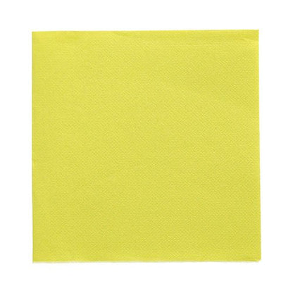 20 ubrousků „DAILY Collection“ (1/4-skládání, 32x32 cm) od PAPSTAR GmbH ve žluté barvě se prezentují na bílém podkladu – ideální pro přidání barvy vaší stolní dekoraci.