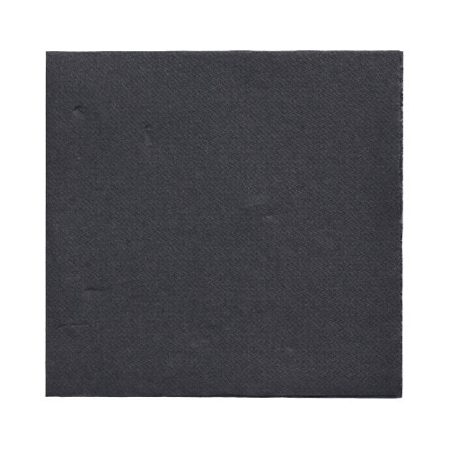 Na bílém pozadí je zobrazen černý 150 ubrousků „DAILY Collection“ (1/4-skládání, 32x32 cm) od PAPSTAR GmbH, který ukazuje svůj hladký, jemně strukturovaný povrch s malými nepravidelnostmi.