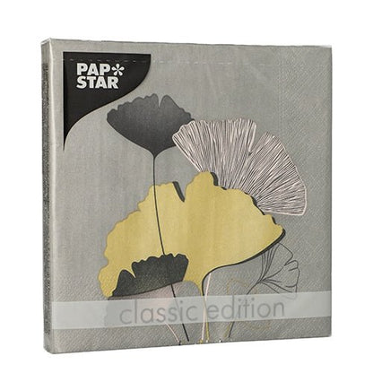 Šedé balení PAPSTAR GmbH 20 ubrousků, 33x33cm, 3vrstvé, 1/4 skládání Design Set 4 s minimalistickými černými, žlutými a béžovými ginkgo listy - ideální pro stylovou stolní dekoraci.