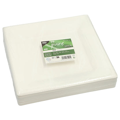 Stoh PAPSTAR 50 talířů z cukrové třtiny „pure“, udržitelných a kompostovatelných, od PAPSTAR GmbH, zabalený v plastu. Zeleno-bílý štítek nahoře ukazuje informace o produktu a číslo 50.