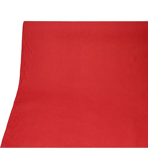Detailní záběr na ubrus, látkový vzhled, PV-Tissue Mix „ROYAL Collection“ (20 m x 1,18 m) od PAPSTAR GmbH v zářivě červené na bílém pozadí zdůrazňuje jeho elegantní, hladkou texturu a vysoce kvalitní vzhled.