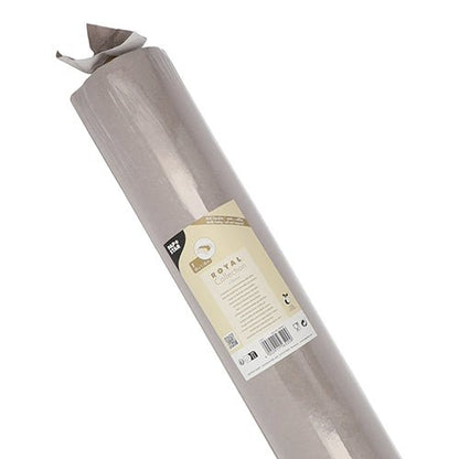 Role ubrusu od PAPSTAR GmbH, látkový vzhled, PV-Tissue Mix „ROYAL Collection“ (20 m x 1,18 m), světle hnědá, s etiketou produktu, vyfotografována na bílém pozadí.