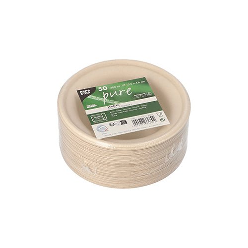 Stoh kulatých PAPSTAR misek z cukrové třtiny "pure", Ø 15,5 cm, přírodní, 380 ml (50 kusů) od PAPSTAR GmbH, biologicky odbouratelných a zabalených ve smršťovací fólii. Zeleno-bílý horní štítek zobrazuje detaily, loga a čárový kód.