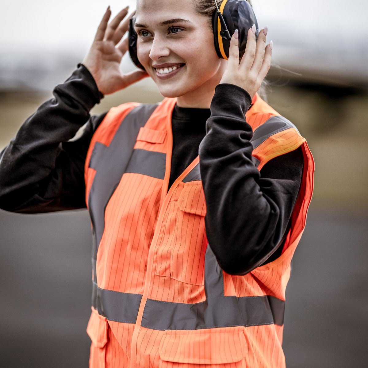 NITRAS MUTE DEFENDER PRO, chrániče sluchu, černá / žlutá, EN 352-1 plast | Balení (1 kus)
