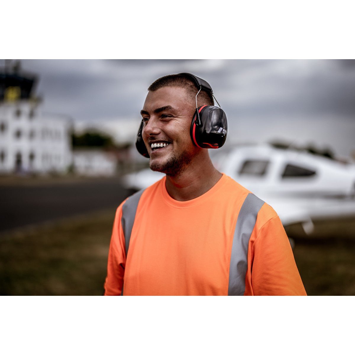 NITRAS MUTE DEFENDER PRO, chrániče sluchu, černá / červená, EN 352-1 plast | Balení (1 kus)