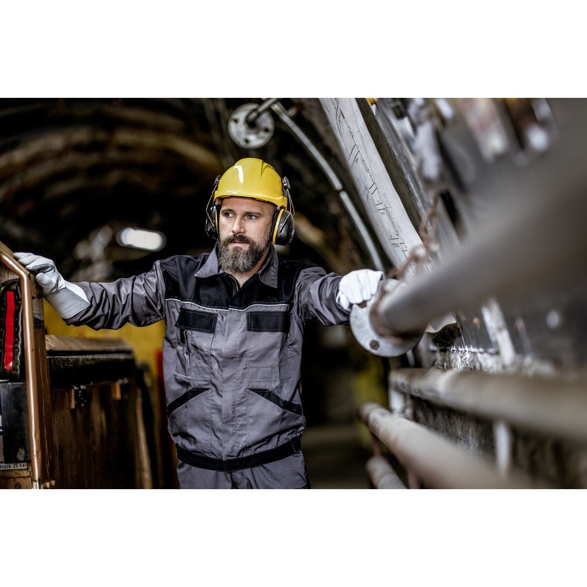 NITRAS MUTE DEFENDER PRO, chrániče sluchu, černá / žlutá, EN 352-3 plast | Balení (1 kus)