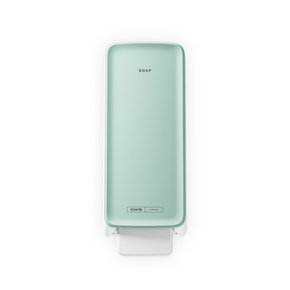 Dávkovač mýdla CWS PureLine Foam je nástěnný, obdélníkový dávkovač ve světle zelené barvě s nápisem "SOAP" na přední straně, bílou pákou pod ním a brandingem CWS v blízkosti základny - ideální pro každou umývárnu.