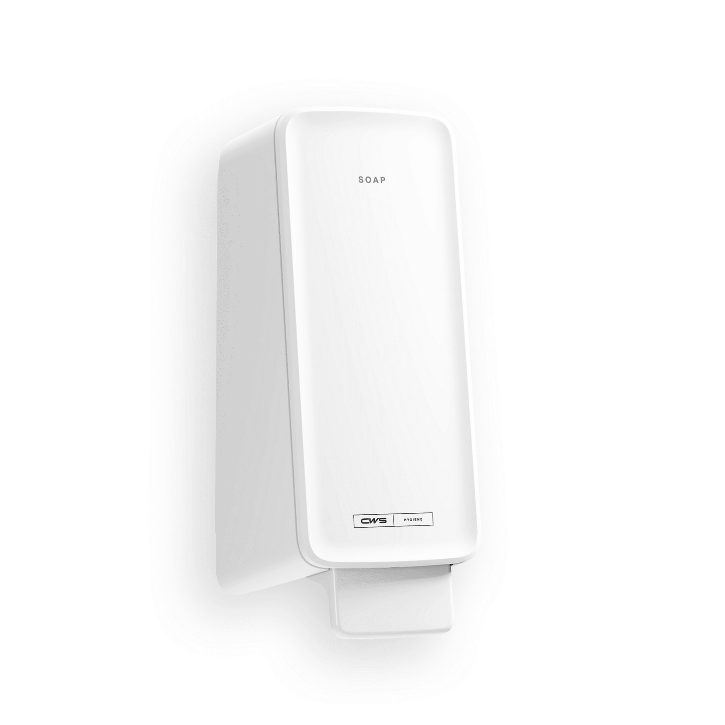 Bílý, obdélníkový dávkovač mýdla CWS PureLine Foam od CWS je upevněn na zdi s dolní pákou, nápisem "SOAP" nahoře a etiketou blízko základny - perfektní pro každou umývárnu s jednoduchým bílým pozadím.