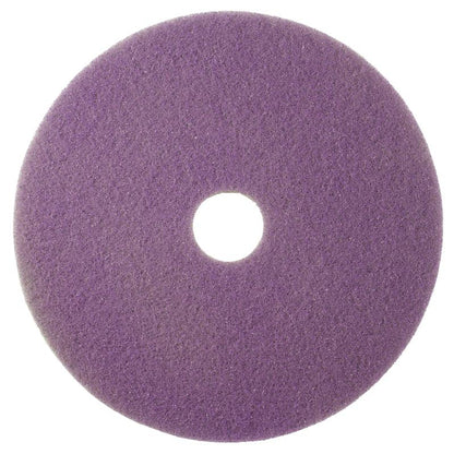 Twister Pad fialové, kulaté od Diversey Deutschland GmbH & Co. OHG je velká, strukturovaná podložka s centrálním otvorem, ideální pro údržbové čištění na povlakovaných tvrdých podlahách, zobrazená na bílém pozadí.