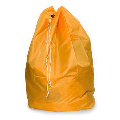 Odpadový pytel DEISS s PP šňůrou a spodním poutkem, 120litrový pytel se šňůrkou od EMIL DEISS KG (GmbH + Co.), stojí vzpřímeně před bílým pozadím. Je vyroben z pomačkané polyesterové tkaniny a jeho otvor je uzavřen robustní bílou šňůrou.
