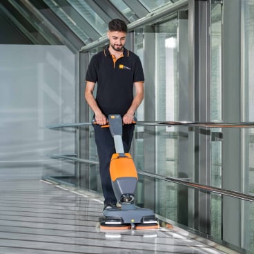 TASKI ULTIMAXX 360 Kit Pad, kompaktní mycí stroj | Balení (1 kus)