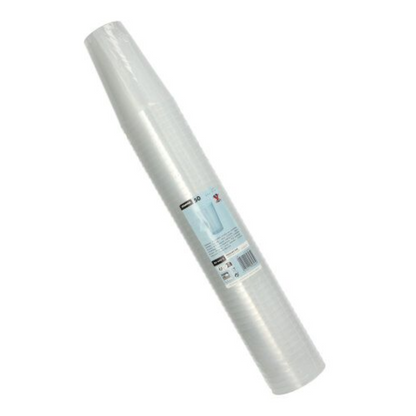 Balení s 50 opakovaně použitelnými plastovými kelímky Starpak stojí vzpřímeně a má bílé štítky s textem a obrázkem. Nerozbitné polypropylenové kelímky jsou nové a nepoužité a mají hladkou texturu – ideální pro uchování čerstvosti.